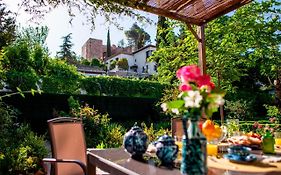 Genteel Home Carmen Del Cipres